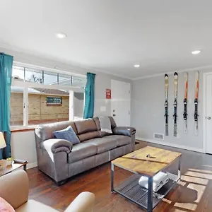 Denver's Mile High Mountain 2 Bedroom With King Beds Holiday home