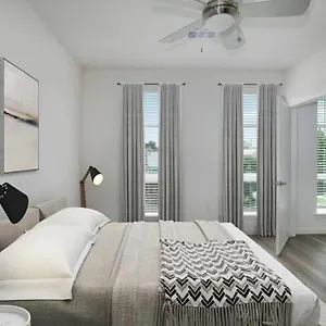 Five Points District 30 Day Stays Apartment