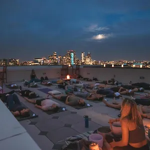 Skyline Loft - Sweeping Views - Lohi Holiday home